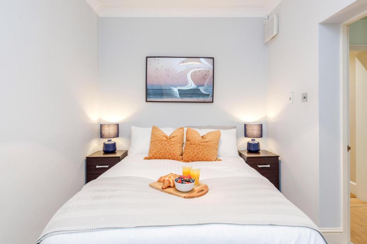 Apartment Relaxing And Spacious Kensington With Patio London